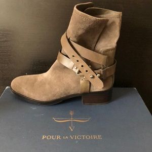 NEW Pour La Victorie Riley Suede Leather Boots